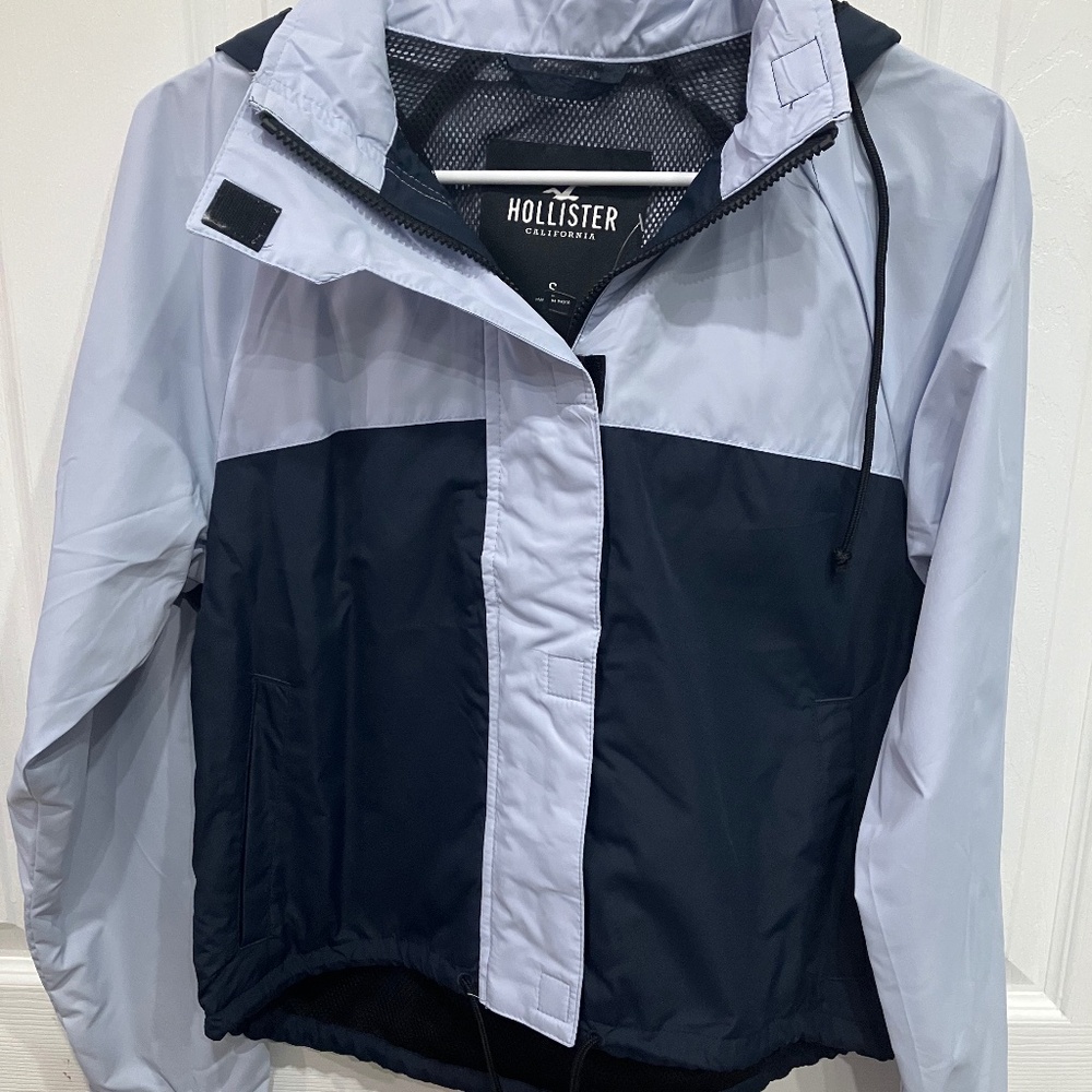 Lightweight Hollister Jacket -EUC